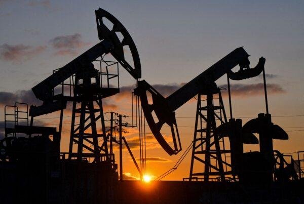 Study-Oil-and-Gas-Industry-Dubai-UAE